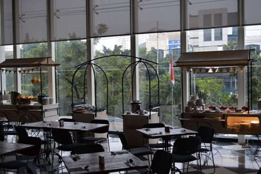 Luminor Hotel Jemursari By Wh With The Best Breakfast In Town And Located Near Surabaya Industrial Estate Rungkut Sier Ngoại thất bức ảnh