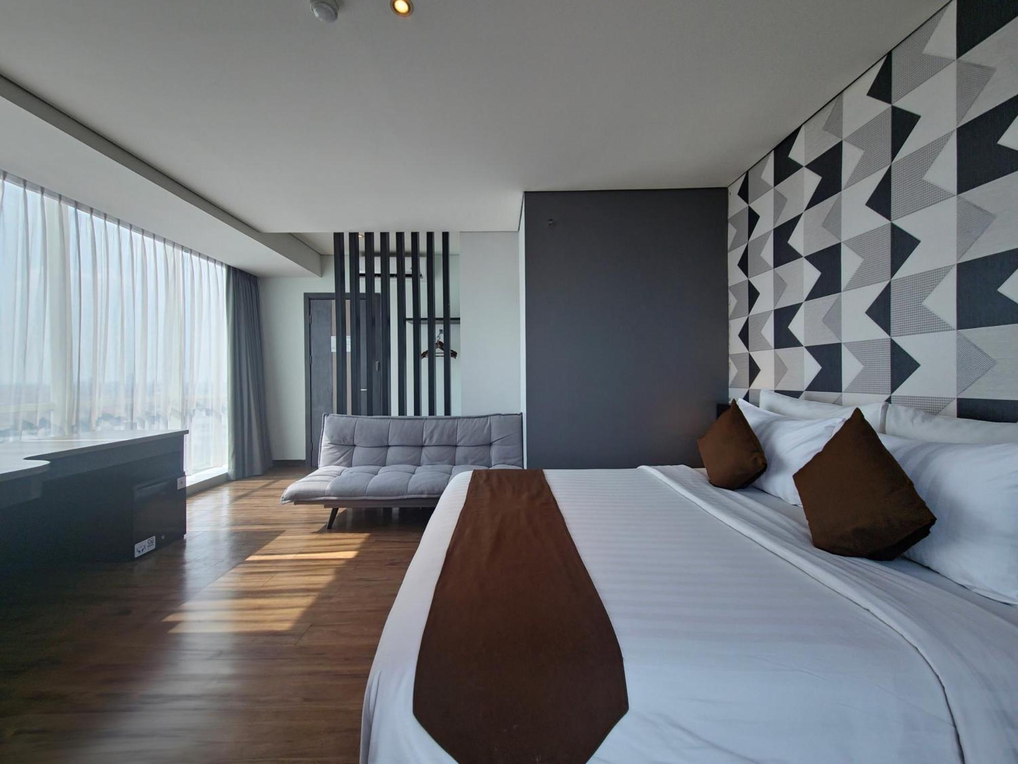 Luminor Hotel Jemursari By Wh With The Best Breakfast In Town And Located Near Surabaya Industrial Estate Rungkut Sier Ngoại thất bức ảnh