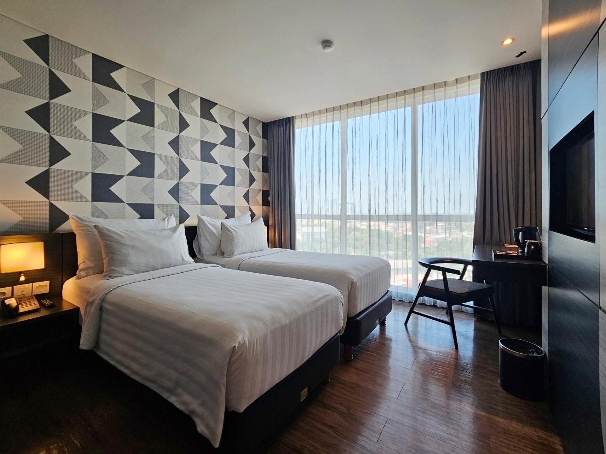 Luminor Hotel Jemursari By Wh With The Best Breakfast In Town And Located Near Surabaya Industrial Estate Rungkut Sier Ngoại thất bức ảnh