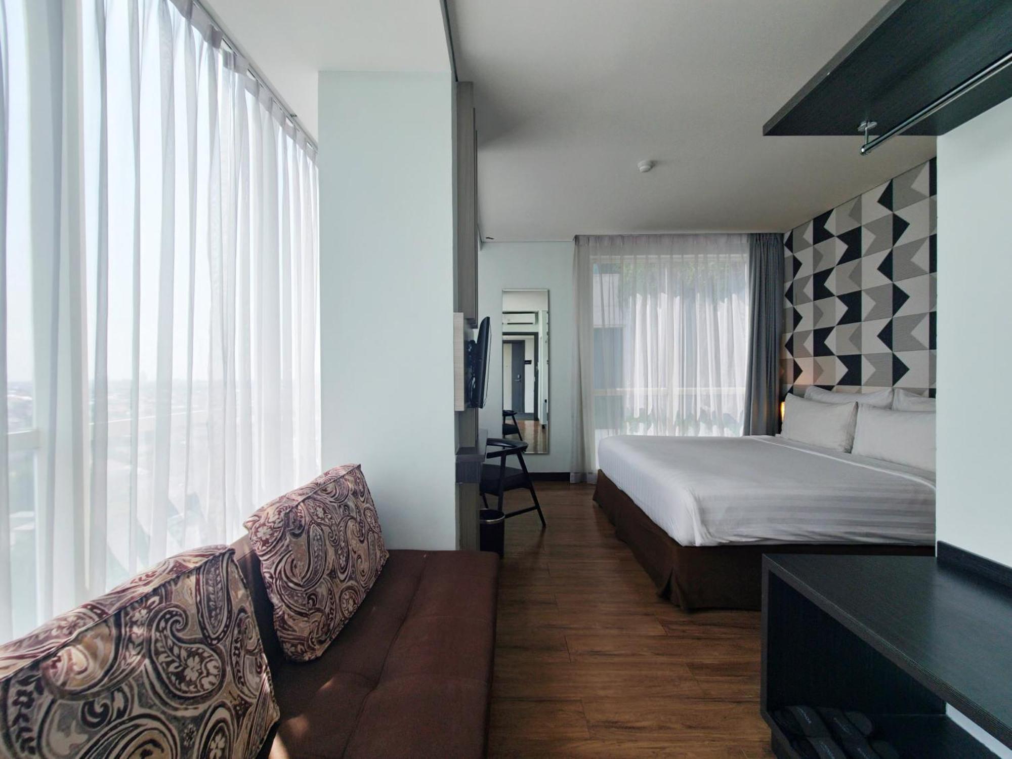 Luminor Hotel Jemursari By Wh With The Best Breakfast In Town And Located Near Surabaya Industrial Estate Rungkut Sier Ngoại thất bức ảnh